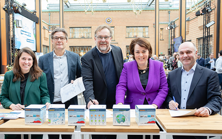 Publieke Bedrijven Slaan Handen Ineen Voor Aandacht Voor De ...